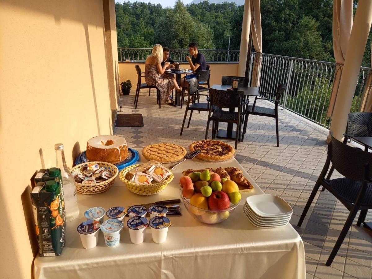 Hotel Ristorante Villa Terry Лаурия Инфериоре Экстерьер фото